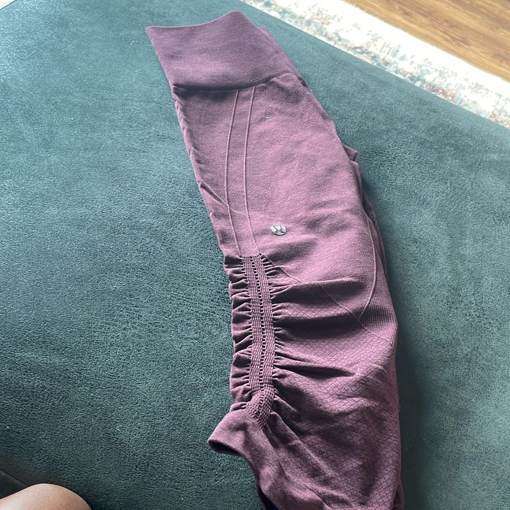 Lululemon cropped leggings